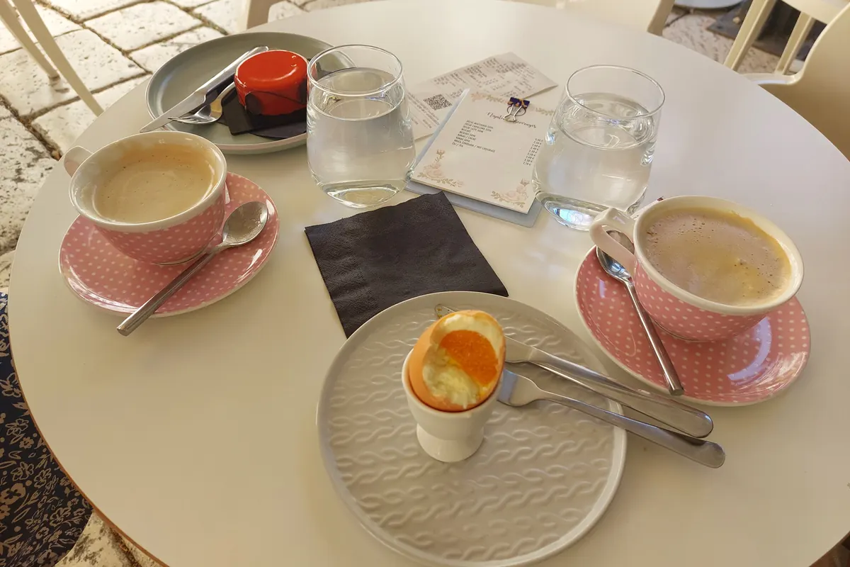 Coffee served at a local Šibenik café during the tour's coffee break
